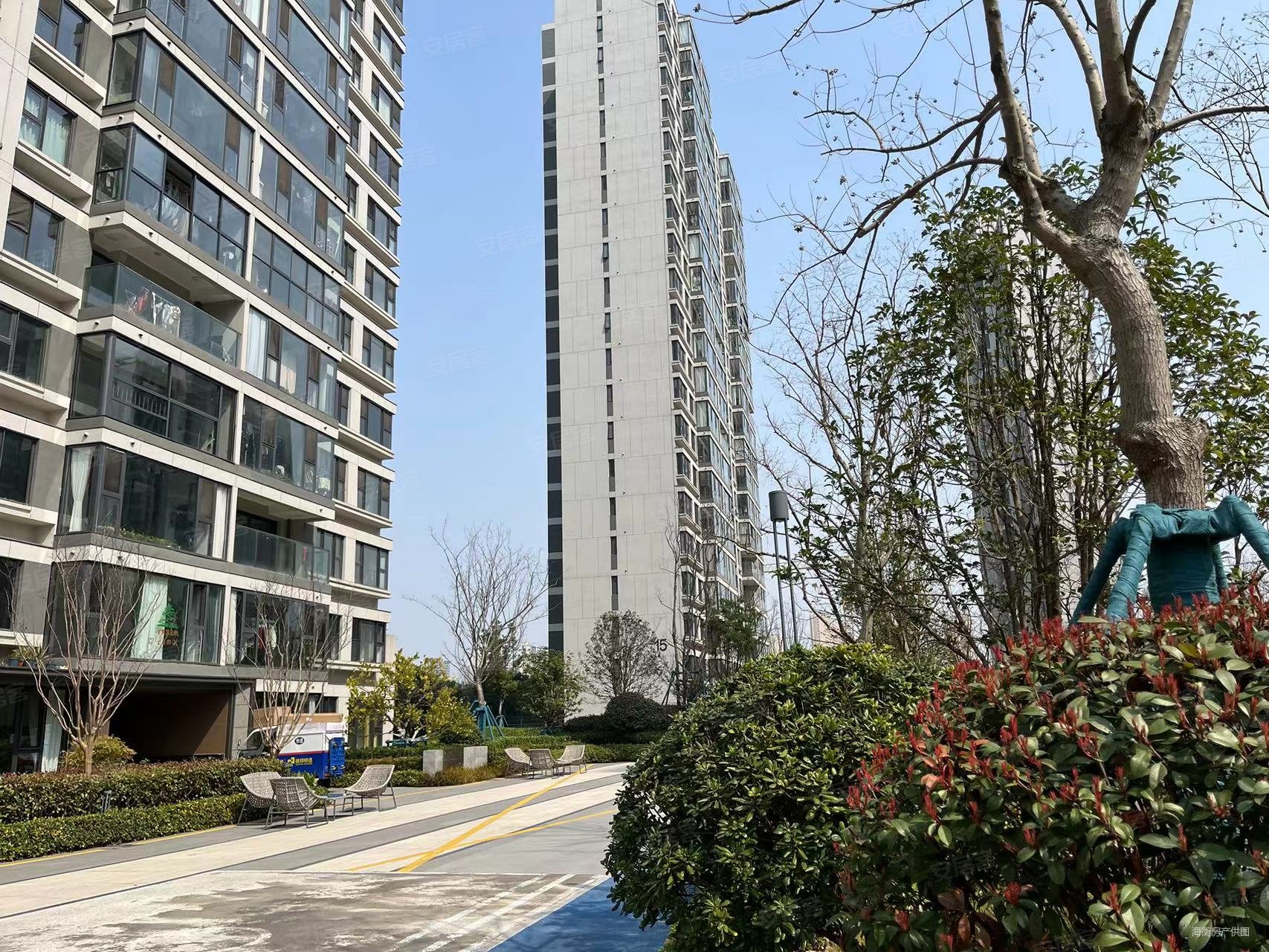 万科锦上和风华苑