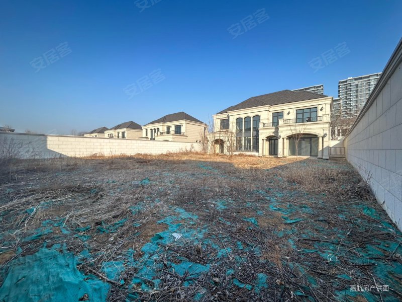 带超大院子,歌尔绿城(别墅)二手房,1900万,5室2厅,5卫,350平米-潍坊