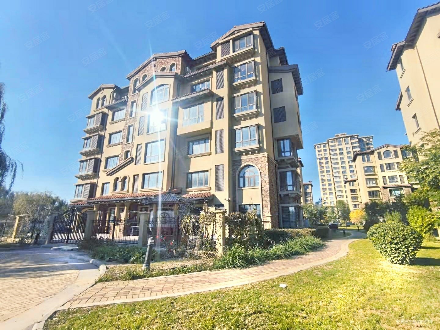 天津房产网>天津二手房>武清二手房>梅厂镇二手房>蓝湖郡>