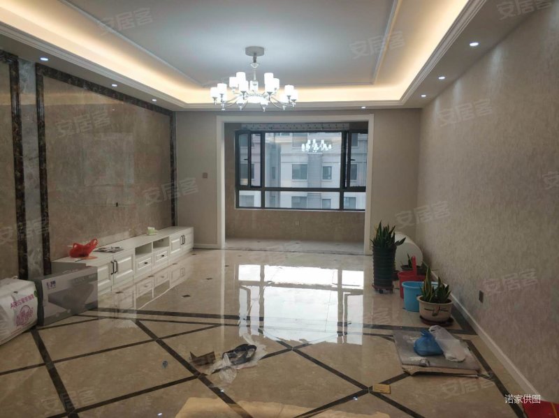 枫丹天城双卫格局购物方便房龄新精装可拎包入住