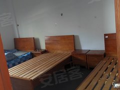 苏州常熟董浜超大卧室可以放两张床的三房一厅一卫出租房源真实图片