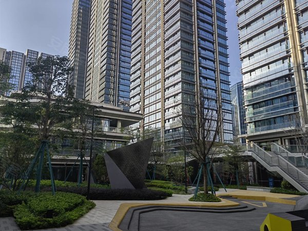 广州黄埔鱼珠保利鱼珠港(商住楼)保利鱼珠港,高层南向一线江景,可望