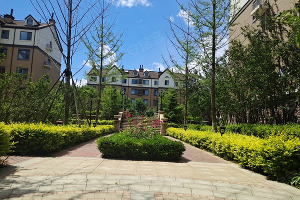 顶秀美泉小镇b区