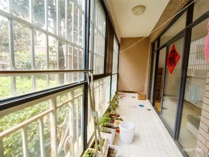 白龙潭小区 1楼 208个 可以商量