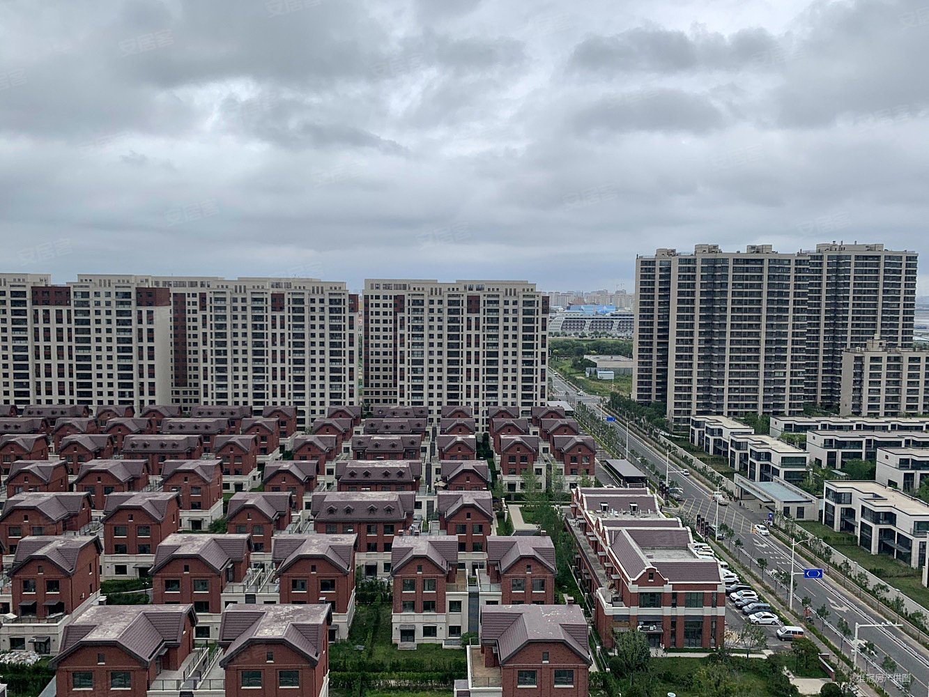 保利红岛湾(商住楼)3室1厅1卫94㎡南北65万