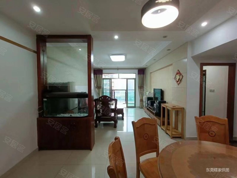 塘厦中心区隆福花园两室两厅两卫业主急售