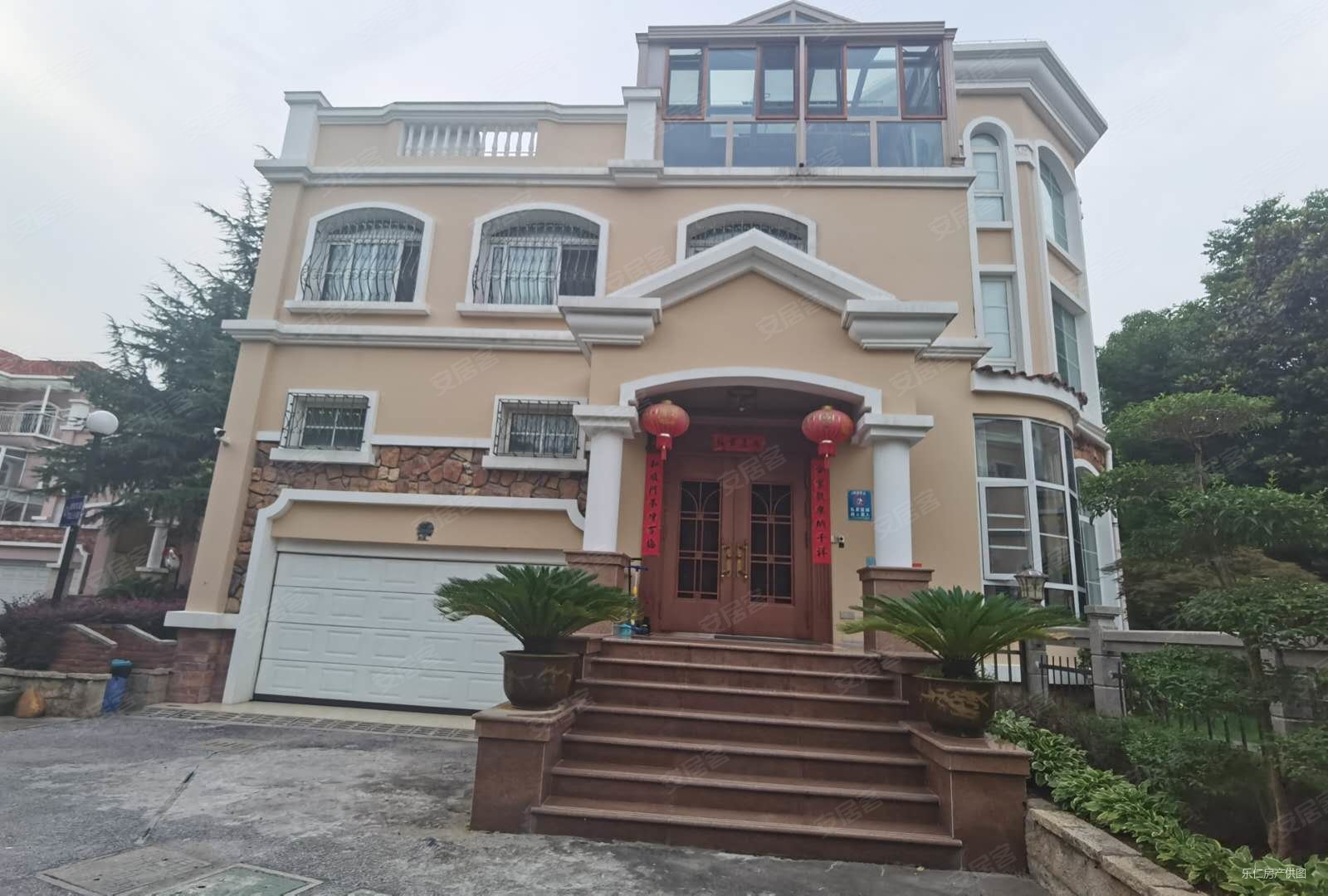 全天采光,超低价,绿中海(别墅)二手房,360万,4室2厅,4卫,188平米-昆山