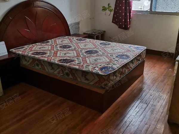 昆山玉山城北兰园一村梅园新村附近兰园一村1500月,看房有钥匙,信息在