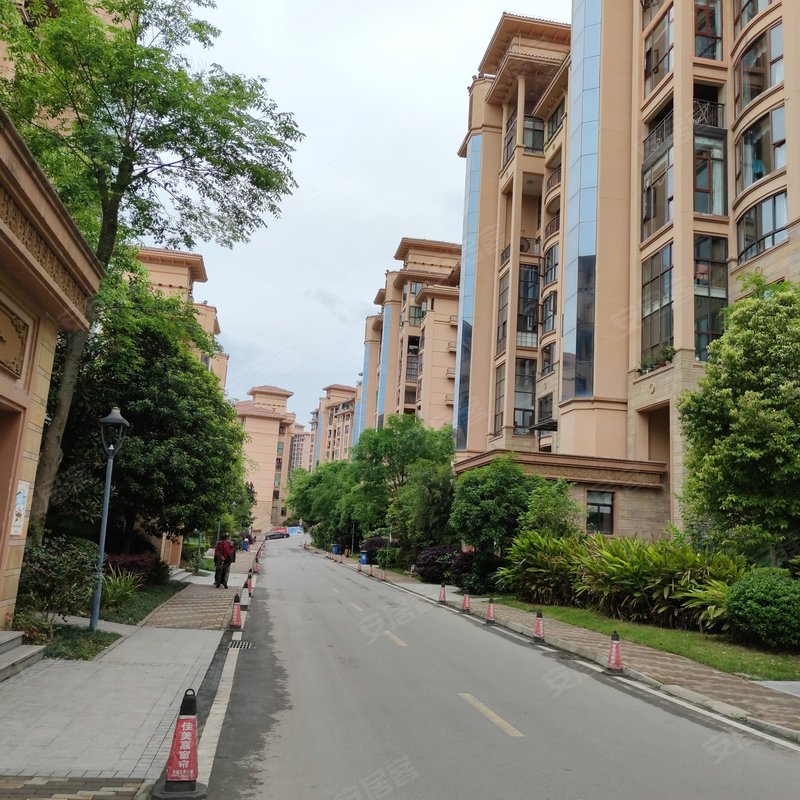 【半山逸城b区, 半山逸城b区小区专家解读页】- 巴中58同城