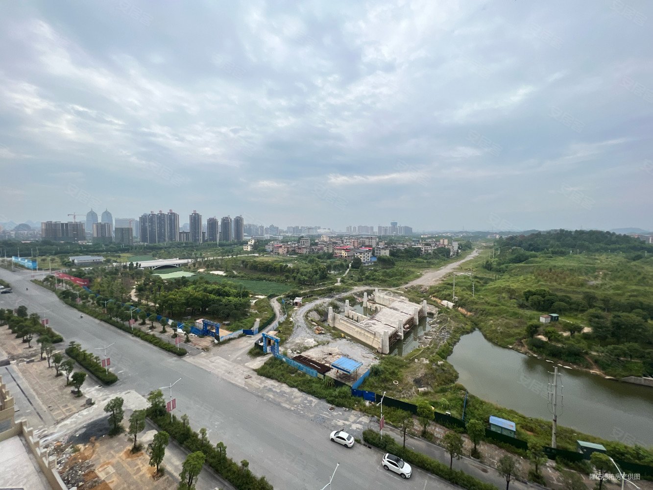 桂林房产网>桂林二手房>临桂二手房>一院两馆二手房>兴进颐景城>