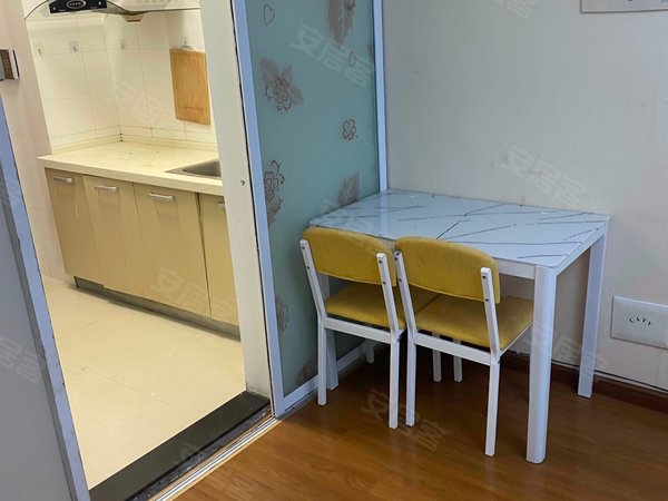 宁波余姚阳明锦江华园锦江华园单身公寓46平朝南1500包物业出租房源