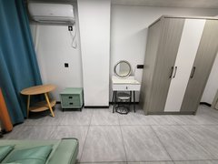 宜宾翠屏老城区老城区二医院对面电梯精装修一室带卫生间可以押一付一出租房源真实图片