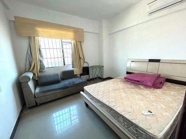 广州黄埔南岗逸富广场(房东急租)逸富广场1房1厅家电齐全近万达广场