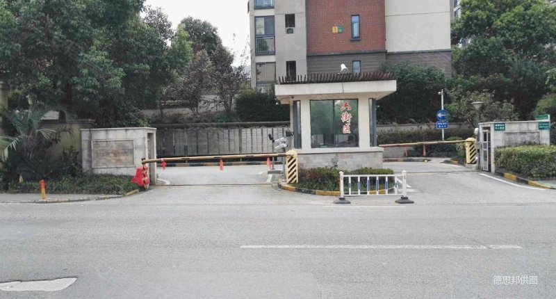 位置好!人车分流,东郊小镇第六街区二手房,118万,3室2厅,1卫,100.