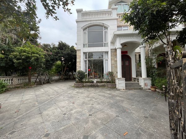 广州增城凤凰城碧桂园凤凰城凤泉苑凤泉苑大花园别墅出租 单边位 位置