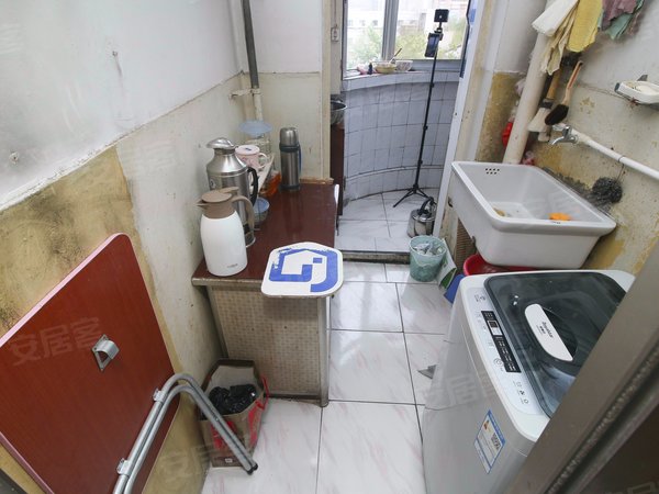 天津河东大王庄津塘路29号院a十三经路附近 一室 金阜桥附近,紧邻和平