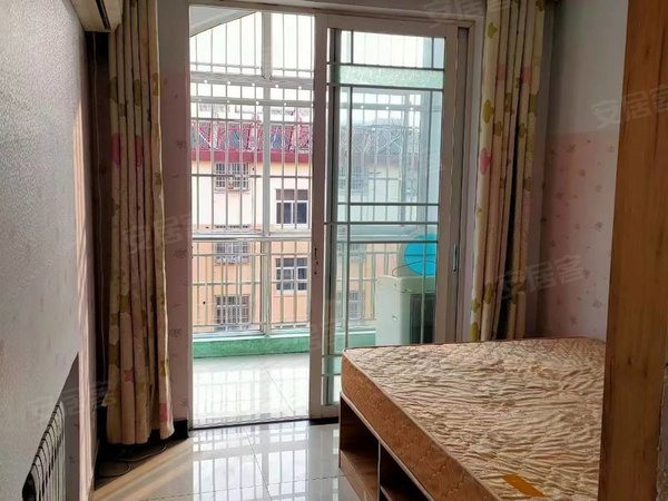 临沂兰山人民公园龙城雅苑实图!