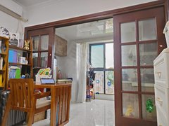宁波北仑新碶房子精装修户型方正，一室一厅一厨一卫出租房源真实图片