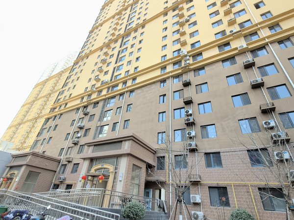 保定莲池河北小学领秀紫晶城自家好房 紫晶城电梯两室中间层 三台空调