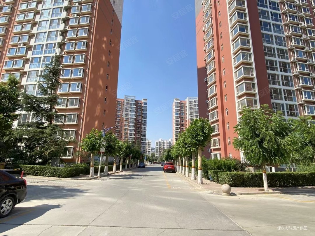 新一代c区交通便捷近医院精装好房产权清晰板楼