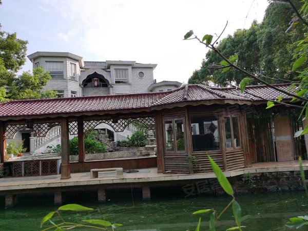 苏州吴江汾湖太阳湖大花园(二期)太阳湖大花园二期精装大独栋别墅可以