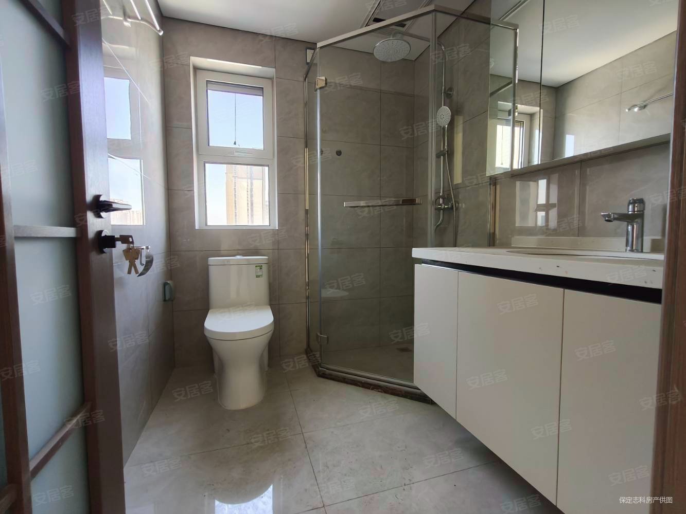 中国府3室2厅2卫127㎡南北139万