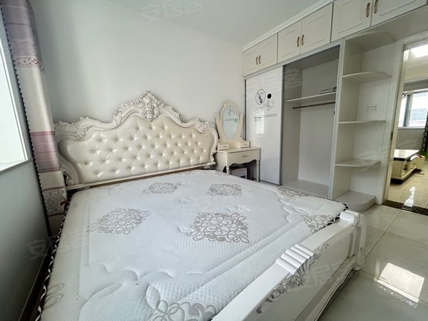 青岛平度城关苹果塞威士苹果塞威士 3楼 精装少住 拎包入住出租房源