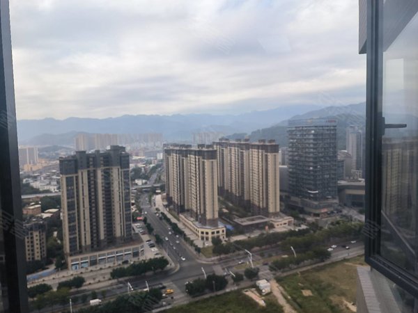 阳光城翡丽湾 精装三房 首租带燃气灶 配套齐全,闽侯租房-福州58安居