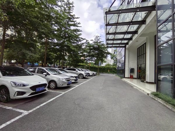 南宁青秀新竹光明大厦新竹路光明大厦  电梯两房  全新装修首租  家电