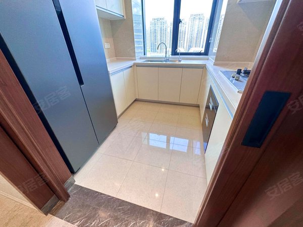 济南长清长清湖艺苑小区山东艺术学院(可月付短租)(家电全)拎包住出租