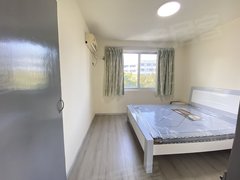 桂林七星东江高尔夫度假酒店理工 东环公交汽车场宿舍，两房两厅，75平，4楼出租房源真实图片