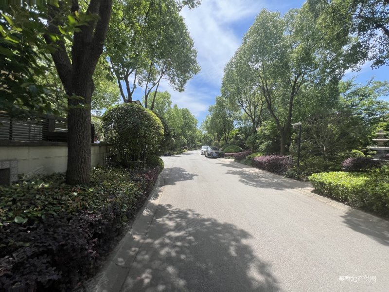 御品园林 小区新 南北通透 精装修 小区绿化高 商品房