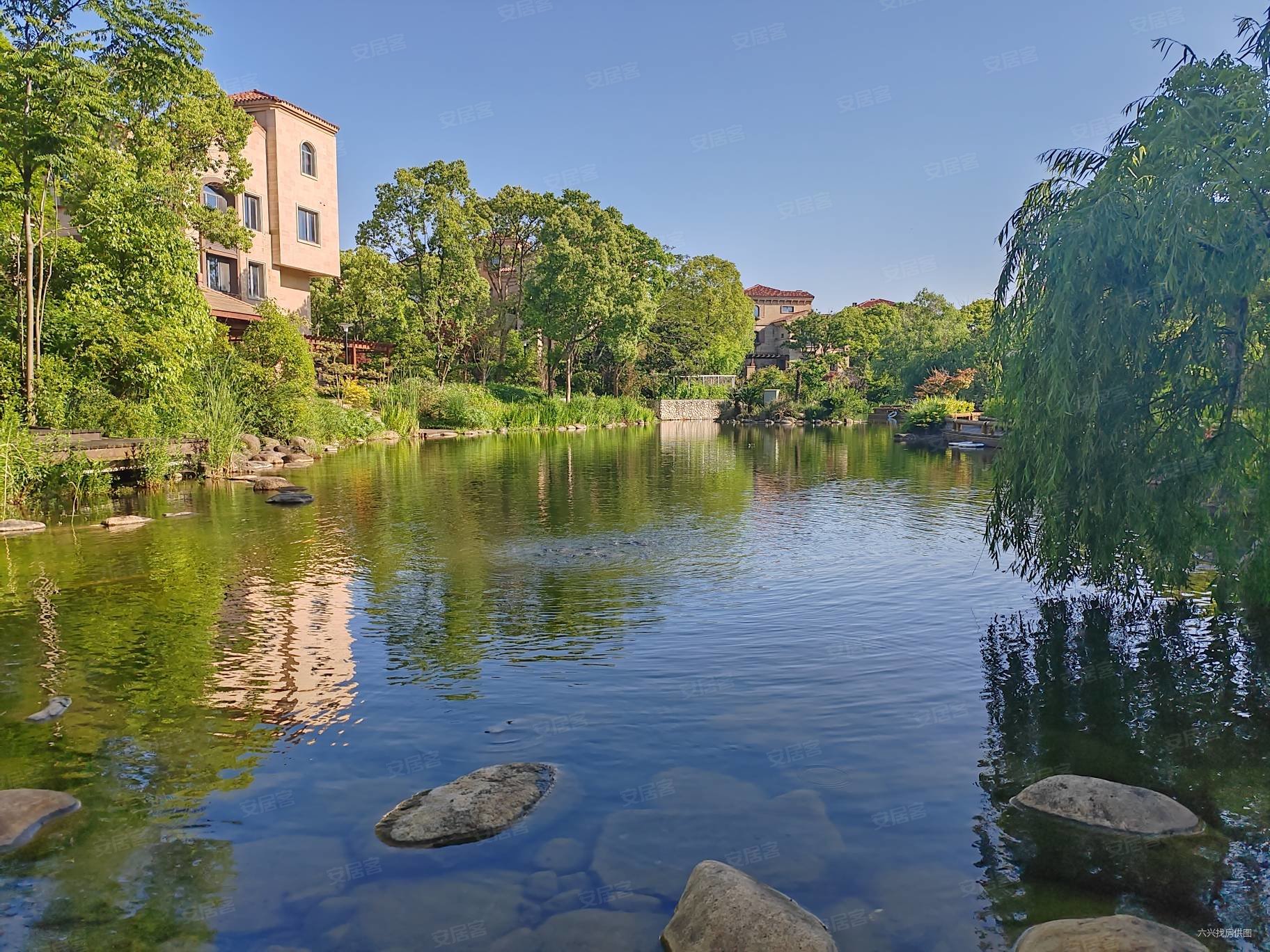 崇明别墅保亿风景水岸双拼6房超大花园上实地铁