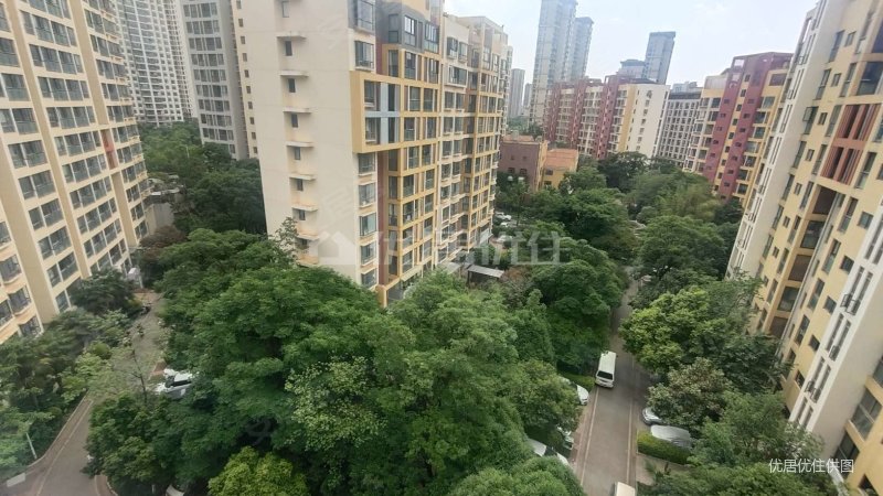 朝向东西 116平 中晟溪城 精装 3室 楼层好 视野无遮挡