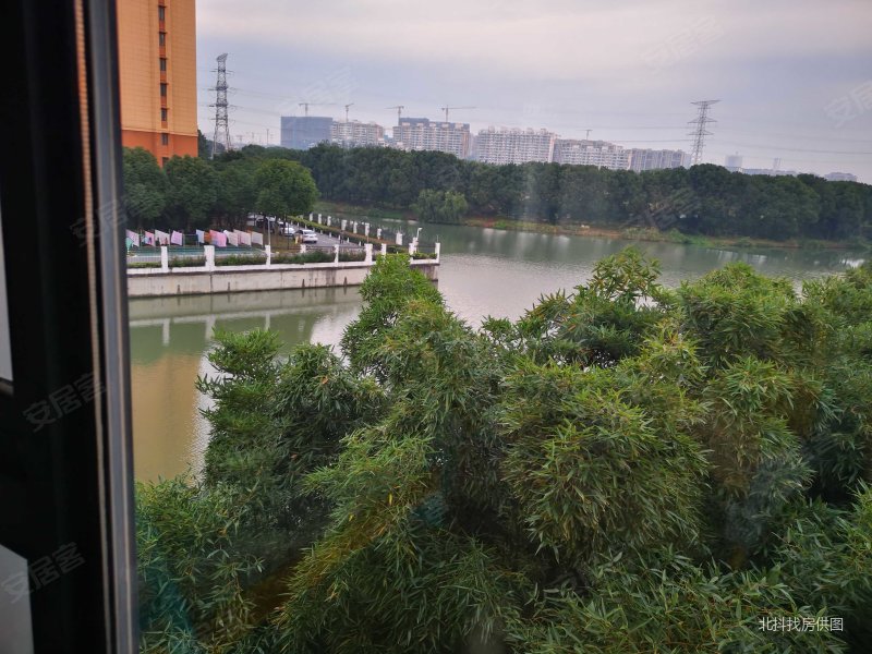 招商依云水岸别墅