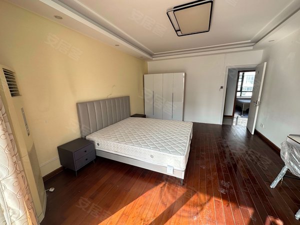 【多图】新江湾佳苑,五角场租房,10号线三门路 尚浦中心对面 精装修朝