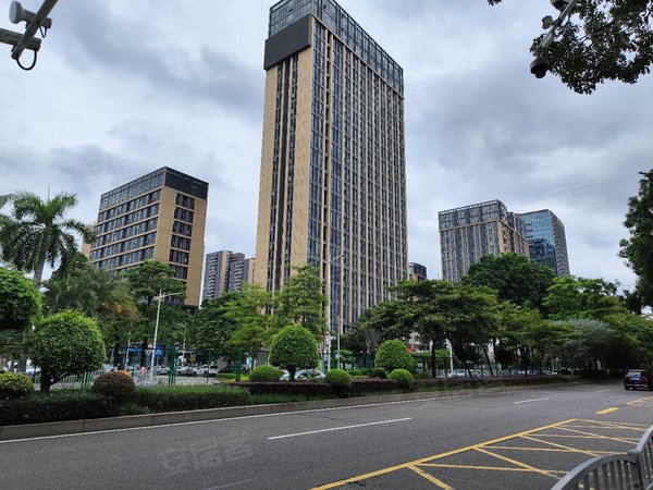 东莞东城世博广场卓越时代广场(商住楼)东城地铁口卓越时代广场,温馨