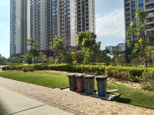 深圳坪山坑梓亚迪三村急租 坑梓 外国语 比亚迪 聚龙山 两房 亚迪三村