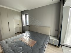 温岭温岭市区锦江中心锦江百货旁边启辰苑一室,全新装修家具齐全出租房源真实图片