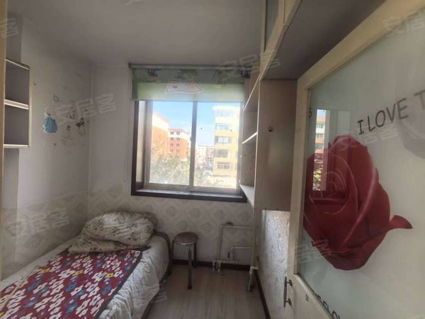 包头东河工业路矿机小区房源采光好，南北通透，业主诚意出出租房源真实图片