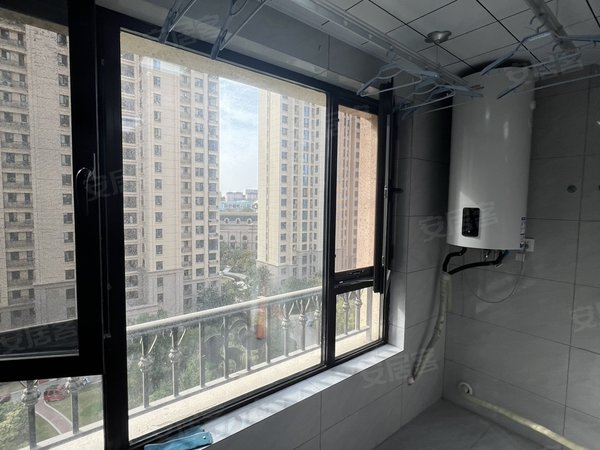 滕州北辛北辛城区祥云奥体华府奥体中心附近 奥体花园对面 奥体华府精装三室 中间好楼层出租房源真实图片