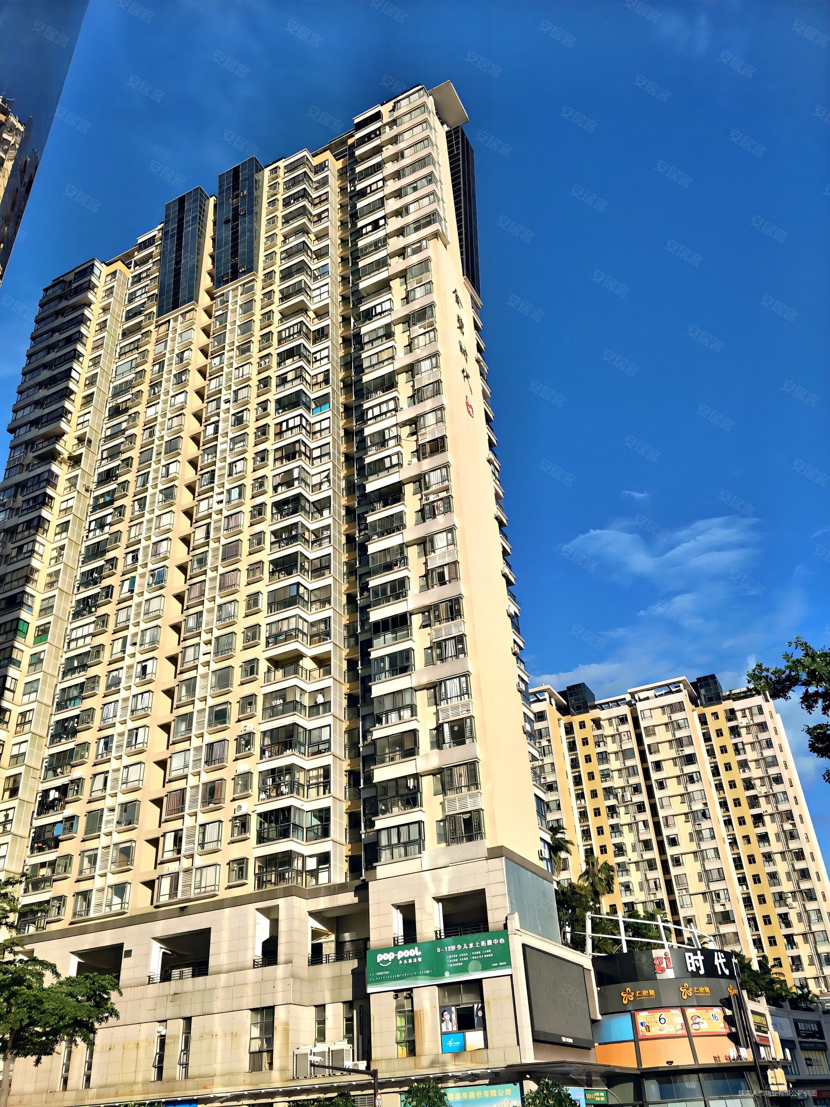 金碧时代广场带电梯近医院精装可拎包入住中间楼层