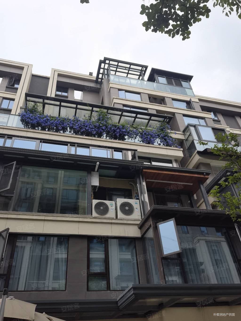 金科美的跃层带花园  出钱就卖