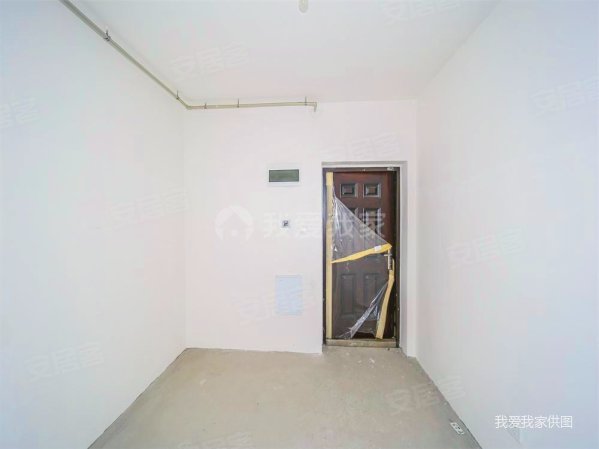 上实海上海(二期)3室2厅1卫82.26㎡南218万