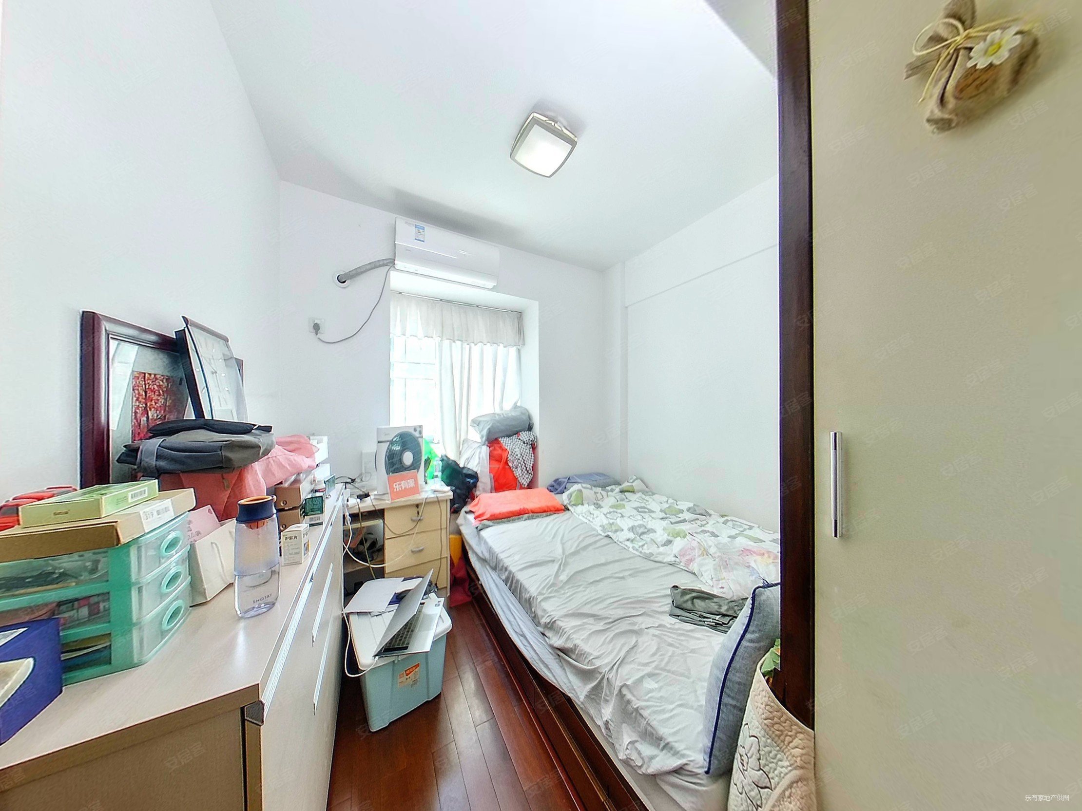 俊景豪园3室2厅2卫111.24㎡西南0万