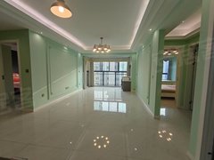 当阳长坂路当阳城区雄风新苑的3房 精装拎包入住1700元包物业 钥匙看房出租房源真实图片