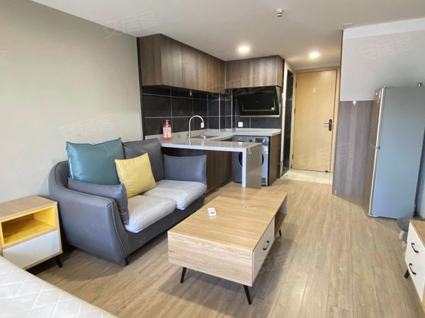 郑州郑东新区新东站片云悦公馆农业南路万通街 郑东商业中心附近 云悦