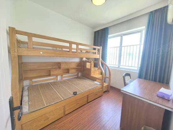 金华婺城婺城江南婺城南苑小区(东区)豪华装修，边套敞亮，轻轨口，世贸广场近，民水民电出租房源真实图片