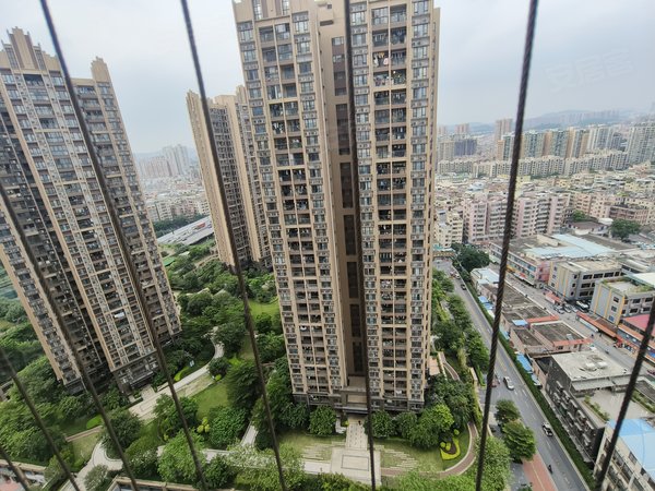 广州天河东圃兰亭盛荟天河区网红盘 小姐姐挤破头都要租的高端楼盘