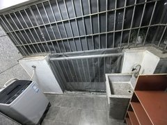 厦门海沧马青路海新阳光公寓(二期) 3室1厅1卫出租房源真实图片